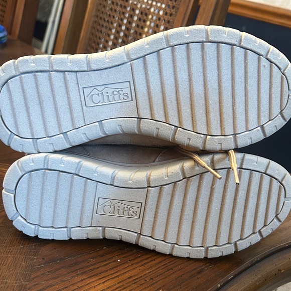 Cliffs by WHITE MOUNTAIN Tan Lace-Up Boots - Picture 4 of 7